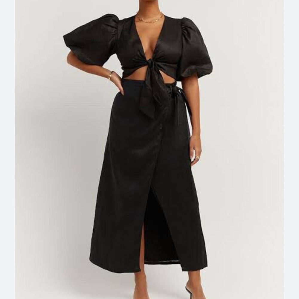 DISSH Hallie Linen Wrap Midi Skirt in Black. Size 10.